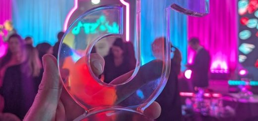 plush wygrywa tiktok ad-awards ce 2025